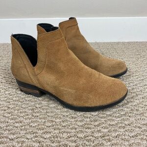 Sorel Lolla Cut-Out Booties - Size 7